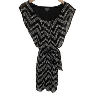 Lily Rose Black & White Chevron Striped Dress Size Small